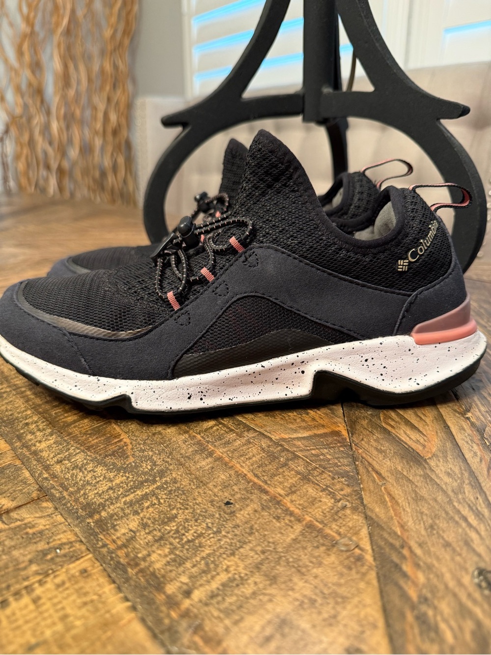 Columbia Black and Pink Women's Trail Sneaker Hiking Outdoor